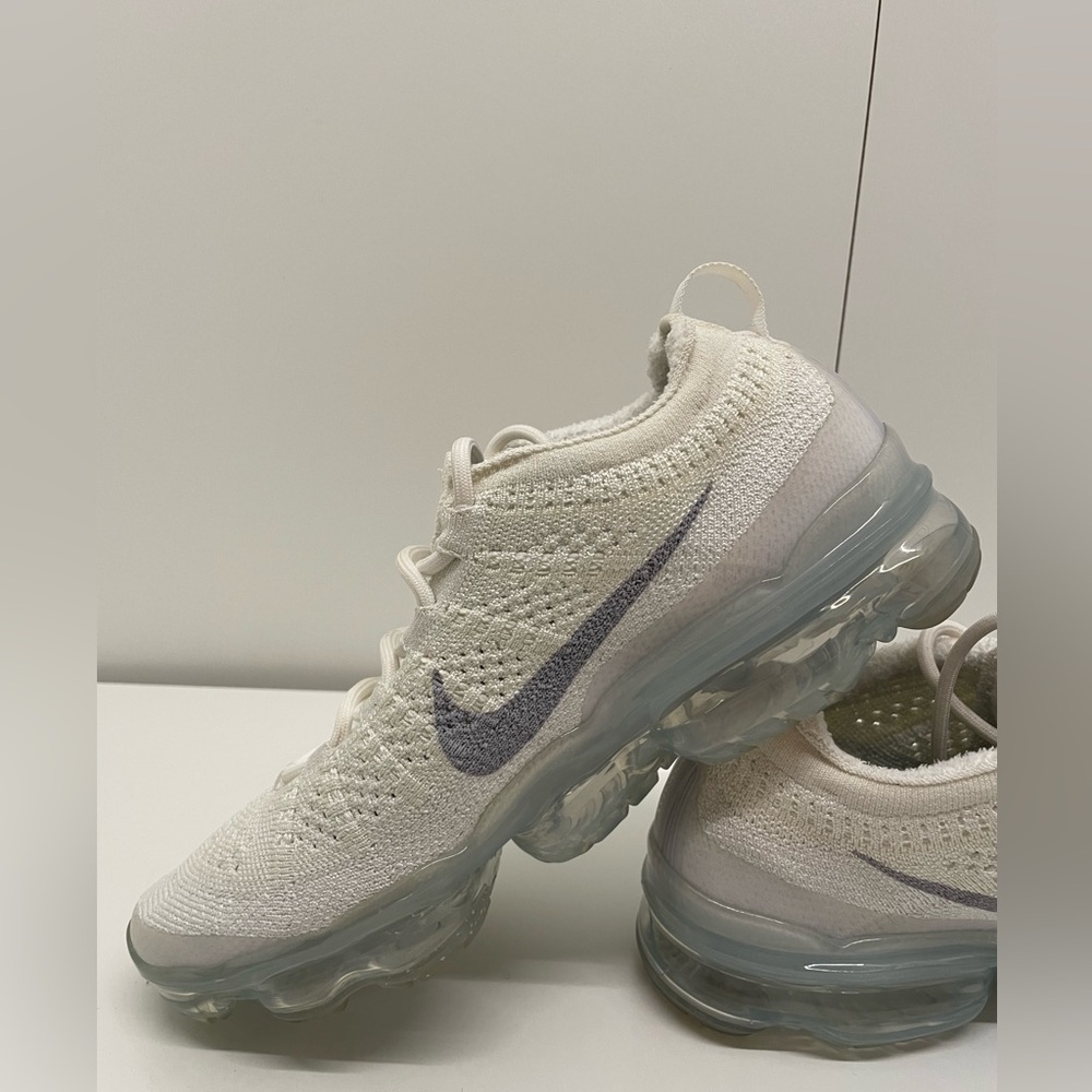 Nike Wmns Air VaporMax 2023 Flyknit 'Pure Platinum' Size 7.5